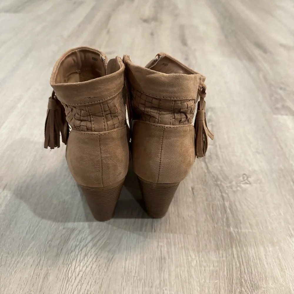 Tan booties - Picture 4 of 4